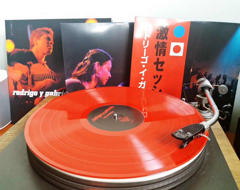 Đĩa than Nhật Bản